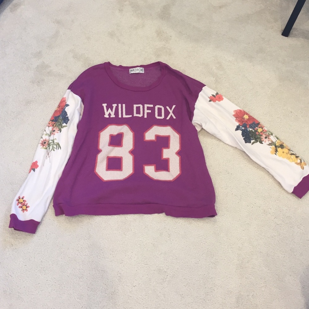 Wildfox sweatshirt with flowers on sleeves